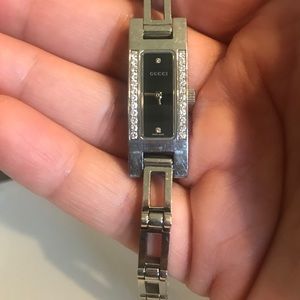 Genuine Gucci Ladies Diamond Watch